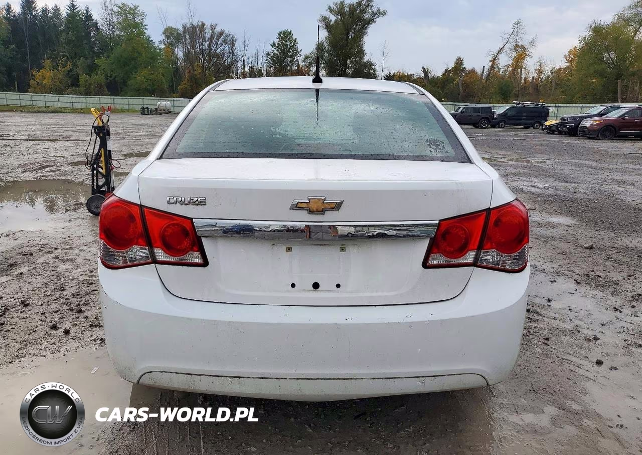 2014 Chevrolet Cruze Ls VIN:1G1PA5SG2E7183668 - 6
