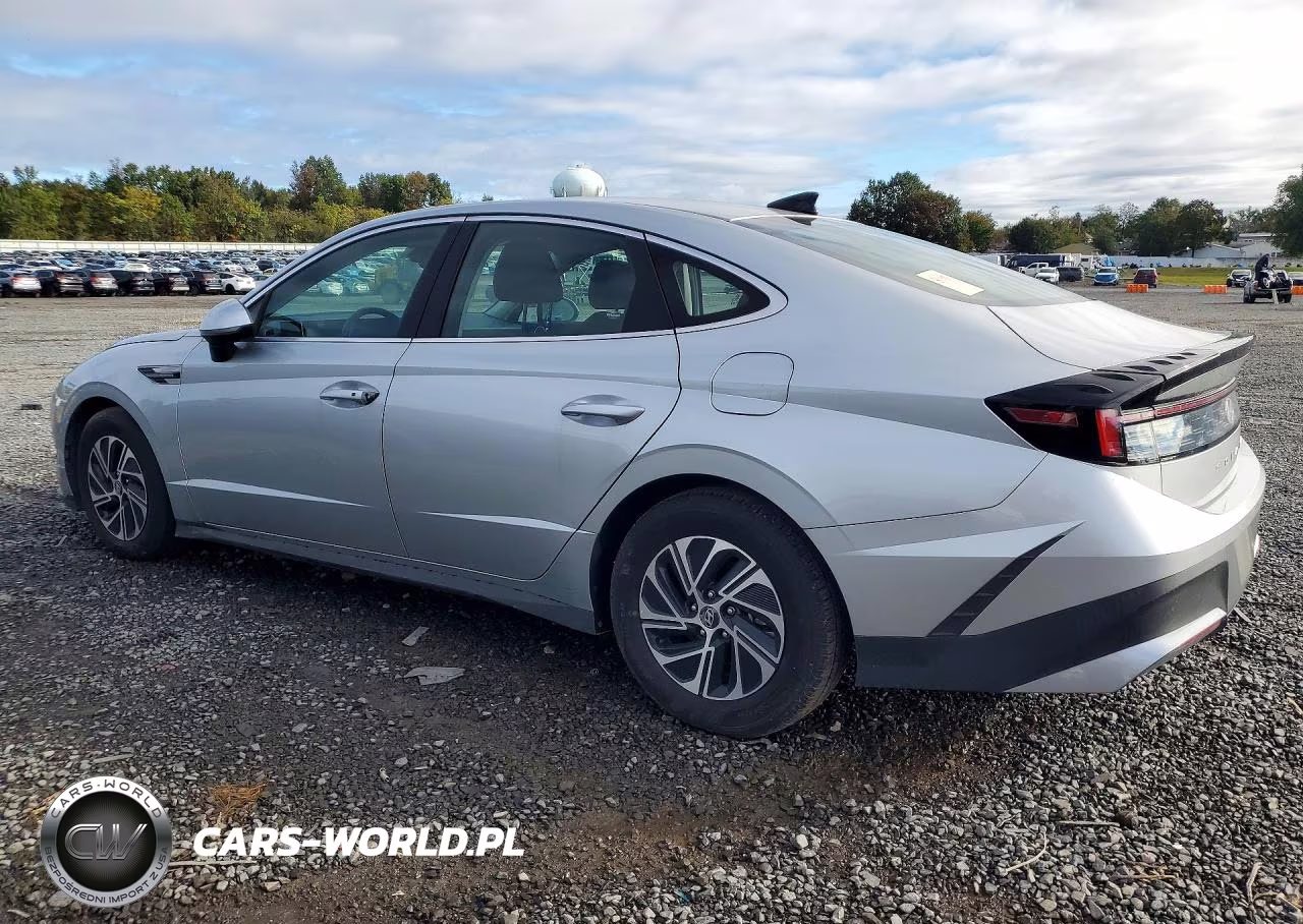 2026 Hyundai Sonata Hybrid Blue VIN:KMHL24JJ0TA136001 - 2