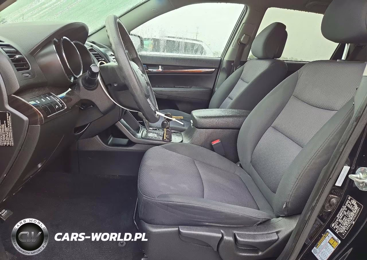 2012 Kia Sorento Lx VIN:5XYKT3A10CG233061 - 7