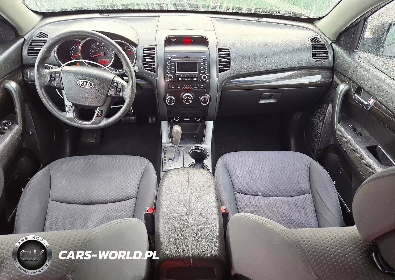 2012 Kia Sorento Lx VIN:5XYKT3A10CG233061 - 8