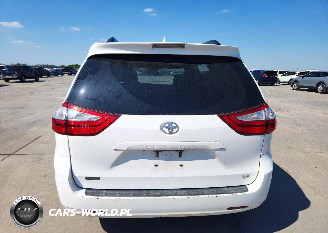 2018 Toyota Sienna Le VIN:5TDKZ3DC2JS950265 - 6