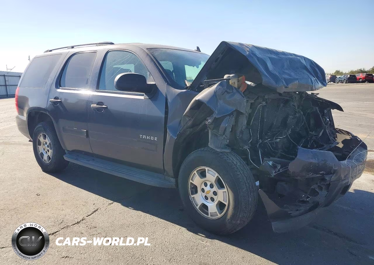 2010 Chevrolet Tahoe C1500 Ls VIN:1GNUCAE07AR112595 - 4