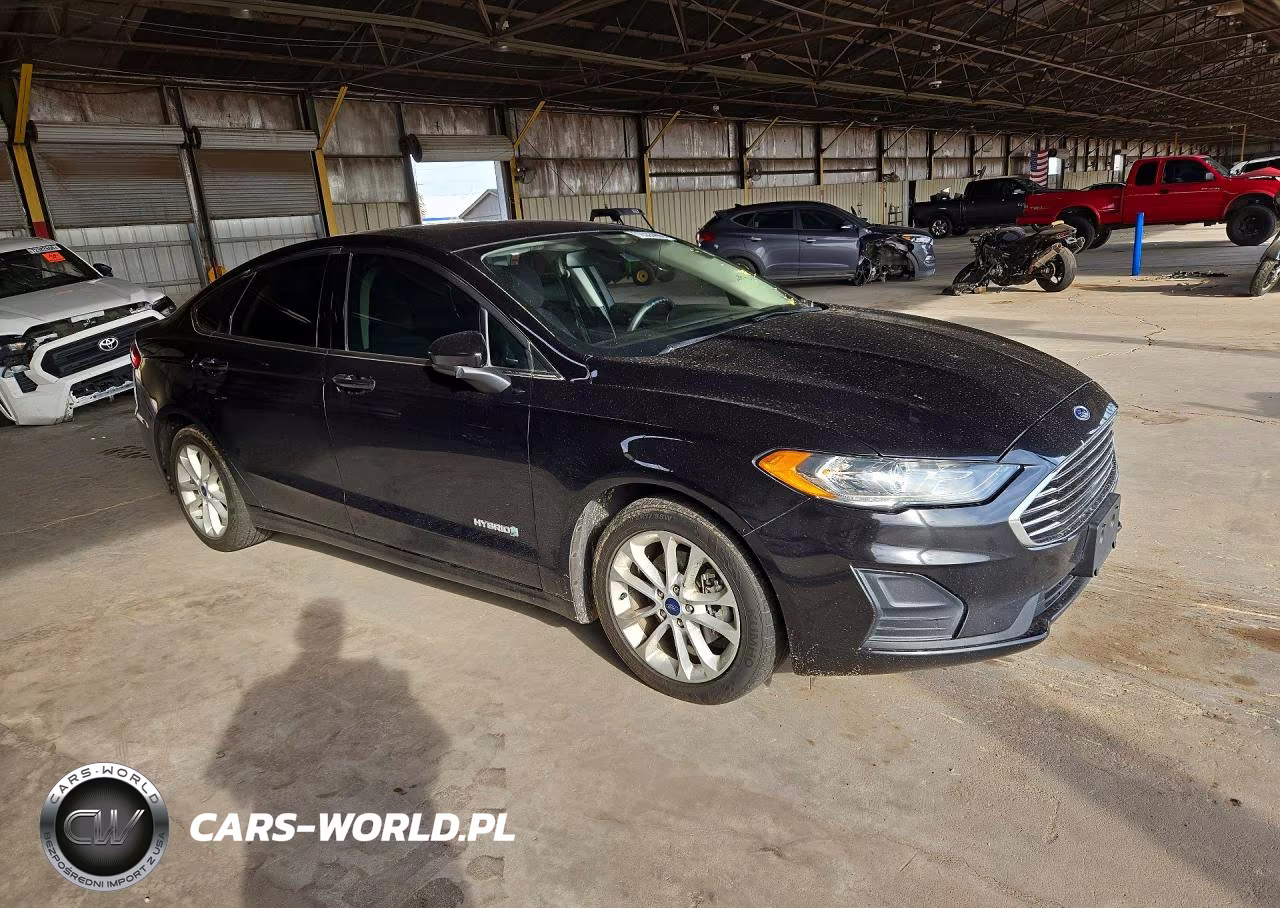 2019 Ford Fusion Se VIN:3FA6P0LU5KR180105 - 4