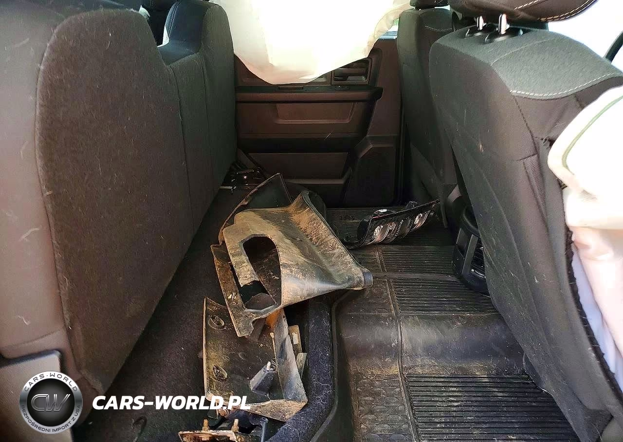 2022 Ram 2500 Tradesman VIN:3C6UR5CL9NG411675 - 10