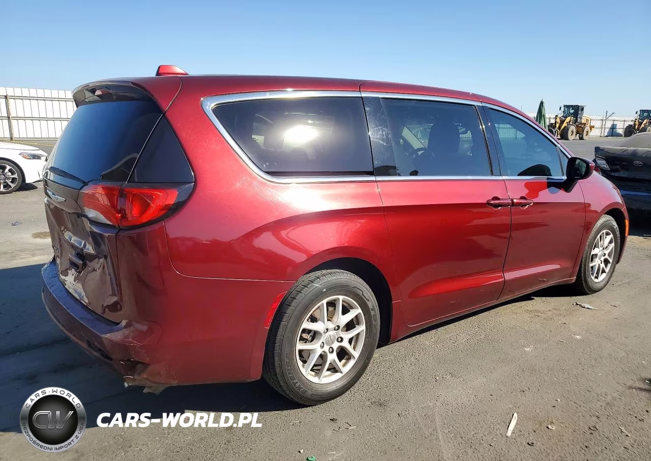 2017 Chrysler Pacifica Lx VIN:2C4RC1CG2HR769839 - 3