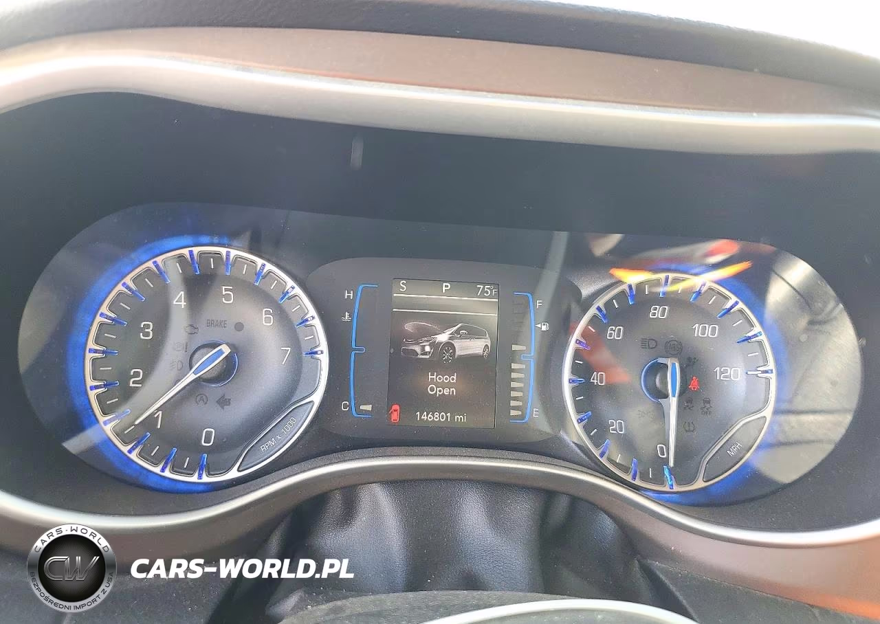 2017 Chrysler Pacifica Lx VIN:2C4RC1CG2HR769839 - 9