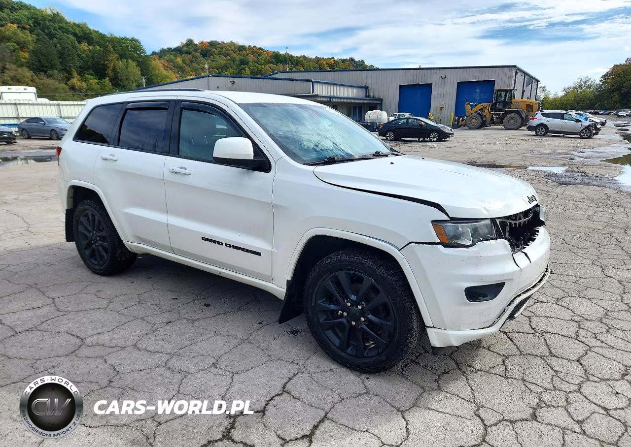 2017 Jeep Grand Cherokee Laredo VIN:1C4RJFAG0HC911099 - 4