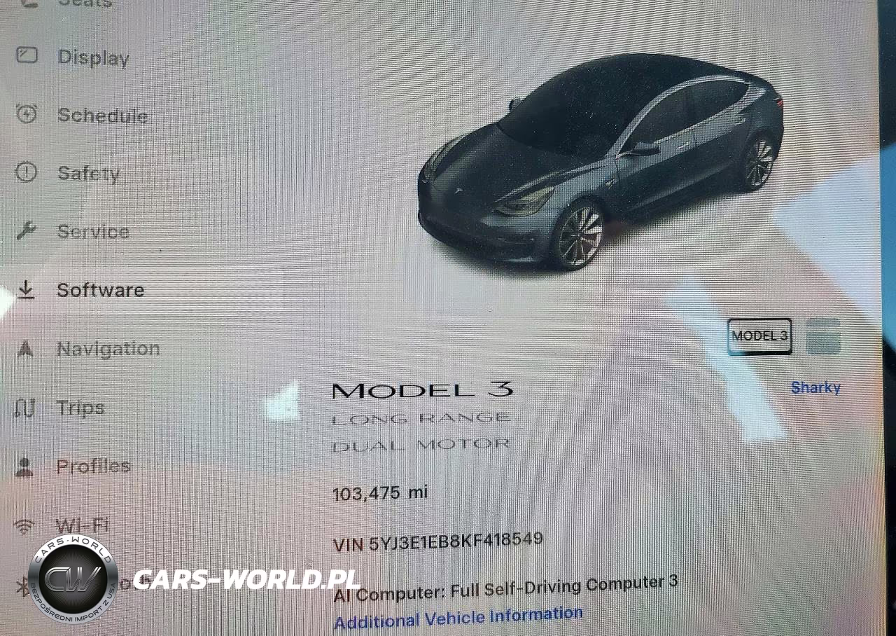 2019 Tesla Model 3 VIN:5YJ3E1EB8KF418549 - 9