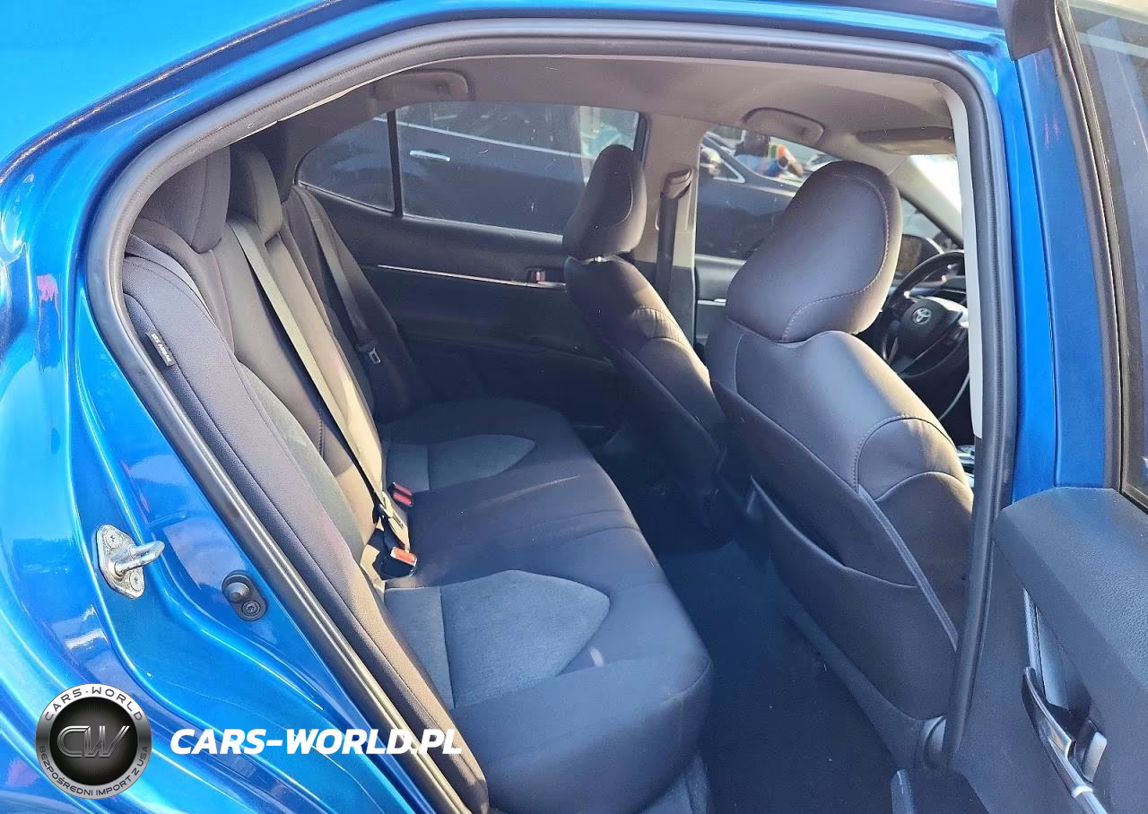 2019 Toyota Camry Le VIN:4T1B11HK6KU269788 - 10