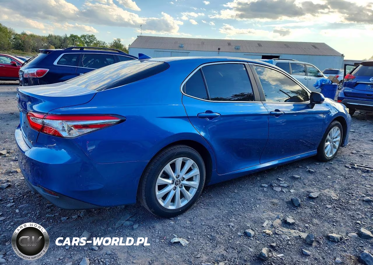 2019 Toyota Camry Le VIN:4T1B11HK6KU269788 - 3