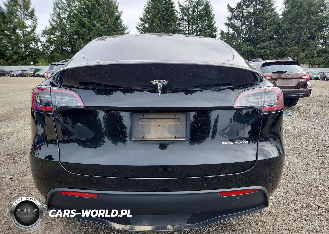 2020 Tesla Model Y VIN:5YJYGDEE0LF031426 - 6