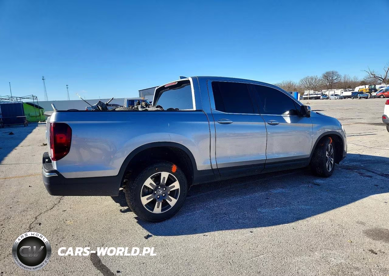 2018 Honda Ridgeline Rtl VIN:5FPYK3F69JB004312 - 3