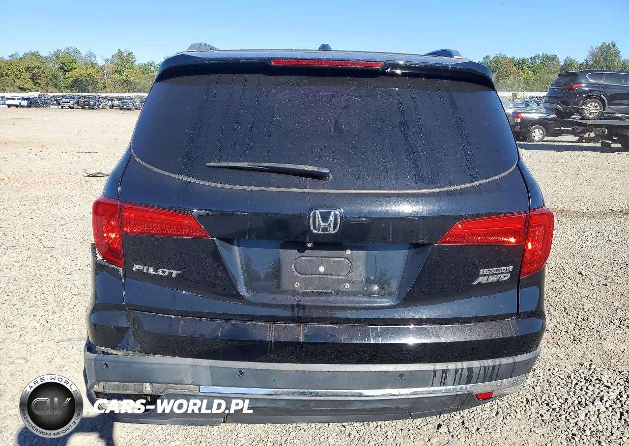 2018 Honda Pilot Touring VIN:5FNYF6H96JB012695 - 6