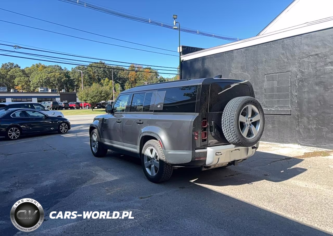 2023 Land Rover Defender 130 First Edition VIN:SALEVFEU3P2143876 - 3