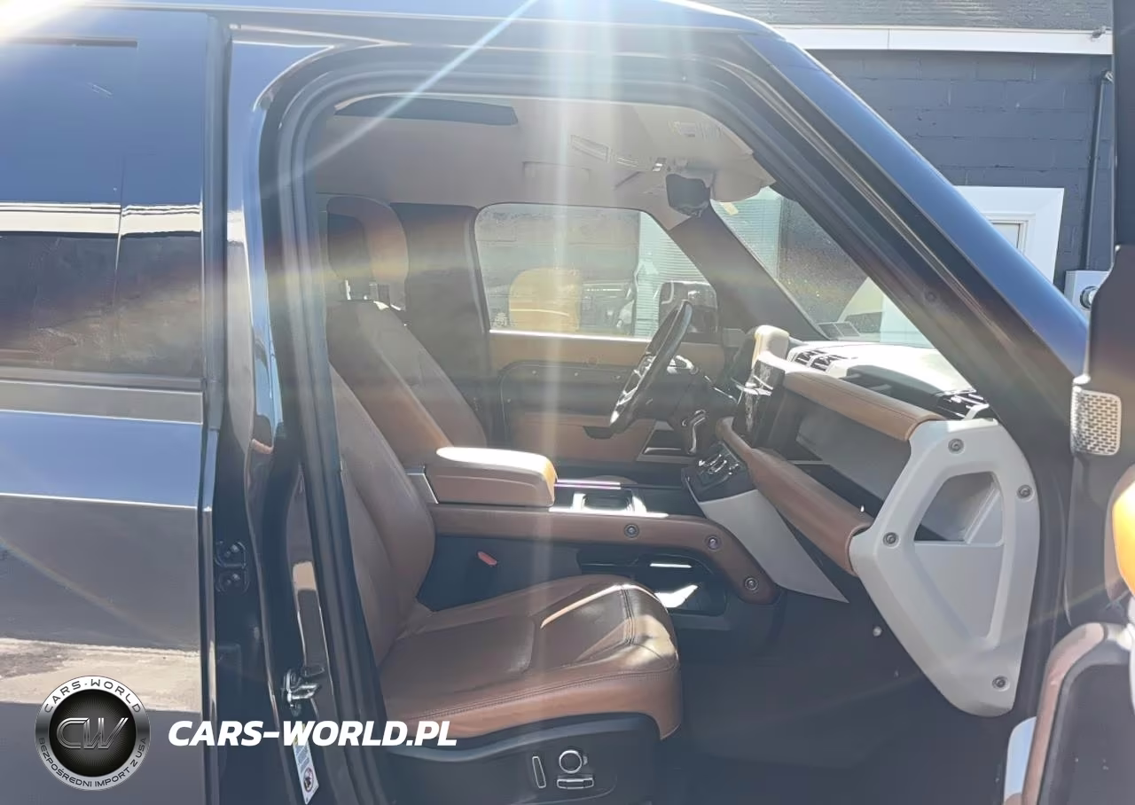 2023 Land Rover Defender 130 First Edition VIN:SALEVFEU3P2143876 - 5