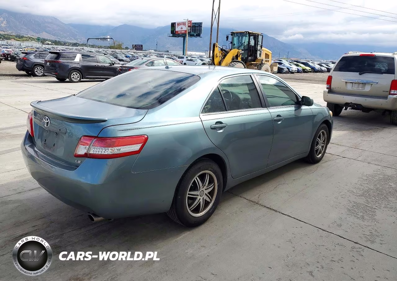 2011 Toyota Camry Le VIN:4T1BF3EK0BU672912 - 3