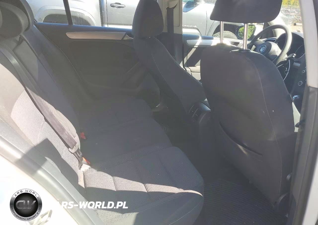 2012 Volkswagen Golf VIN:WVWDB7AJXCW326109 - 10