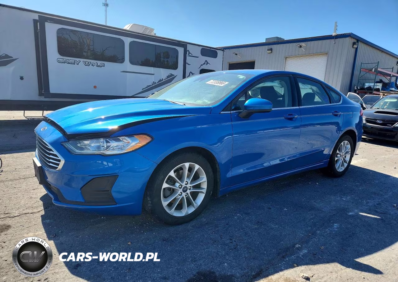 2020 Ford Fusion Se