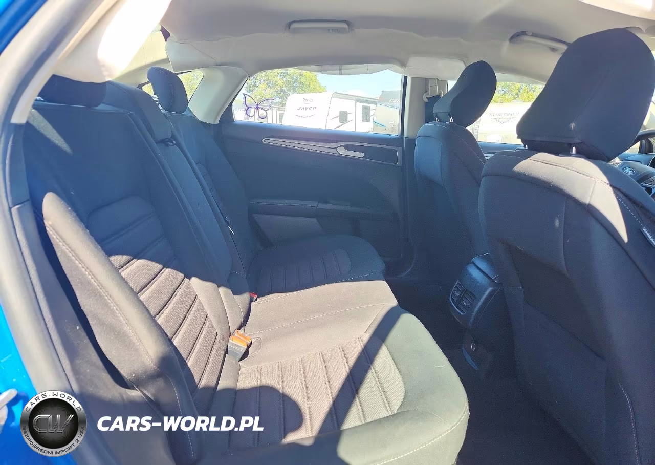 2020 Ford Fusion Se VIN:3FA6P0HD3LR156587 - 10