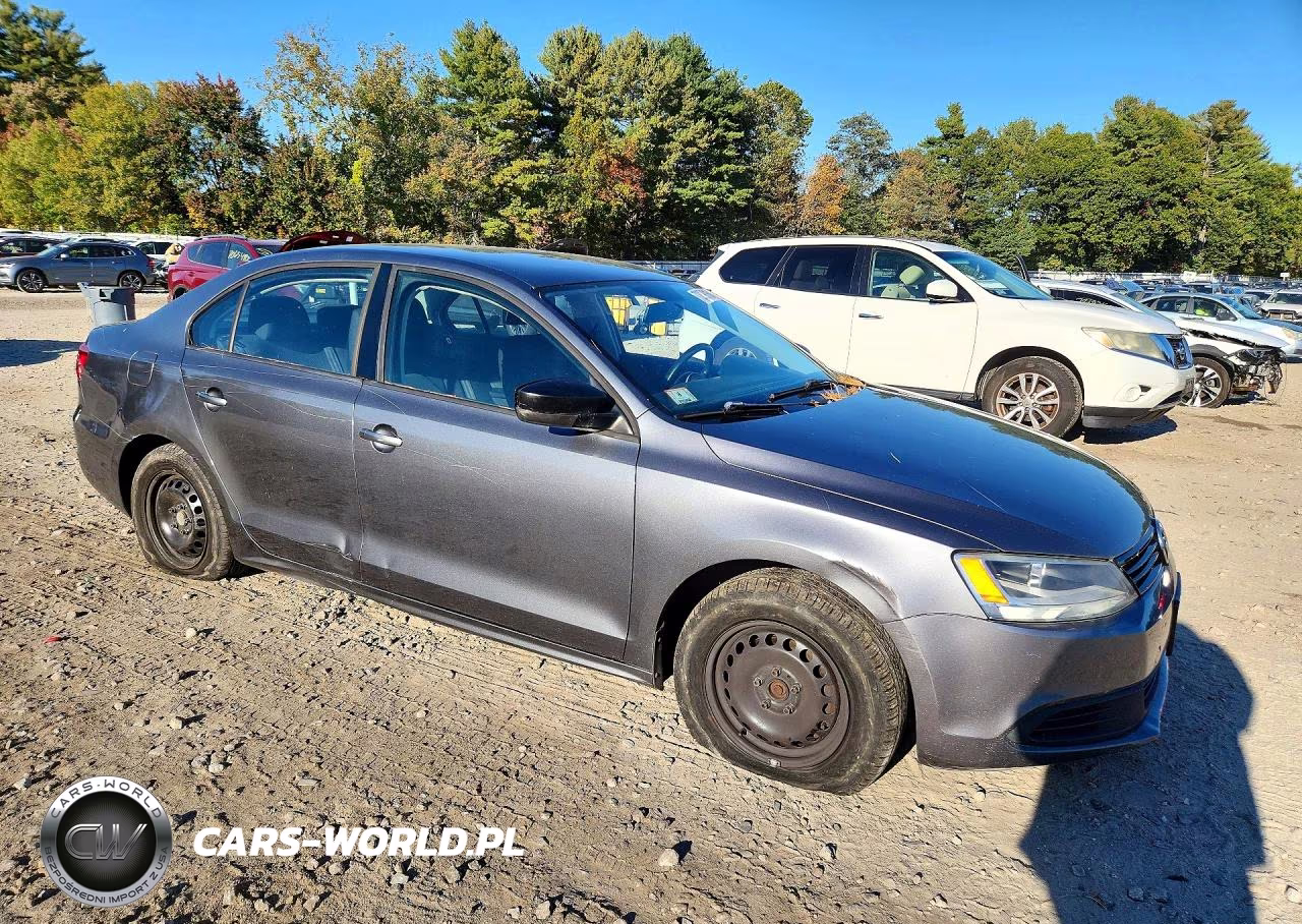 2013 Volkswagen Jetta Base VIN:3VW2K7AJ7DM258549 - 4