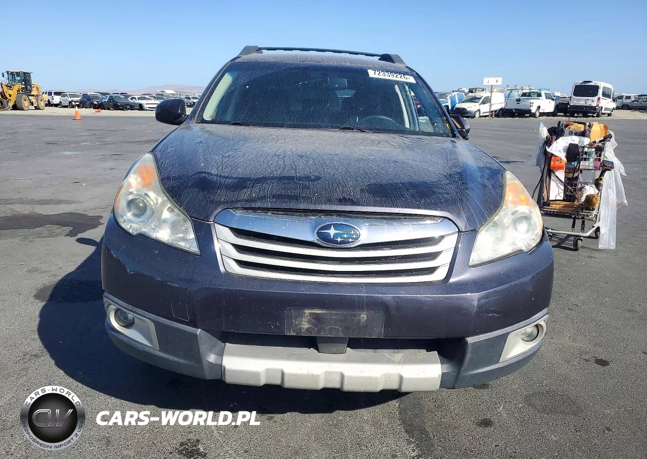 2011 Subaru Outback 3.6R Limited VIN:4S4BRDLC8B2368909 - 5