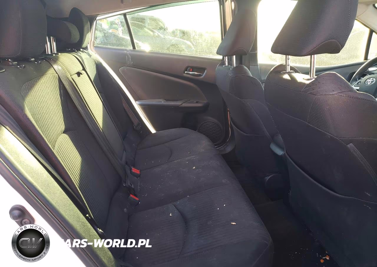 2018 Toyota Prius Two VIN:JTDKBRFU6J3589492 - 10