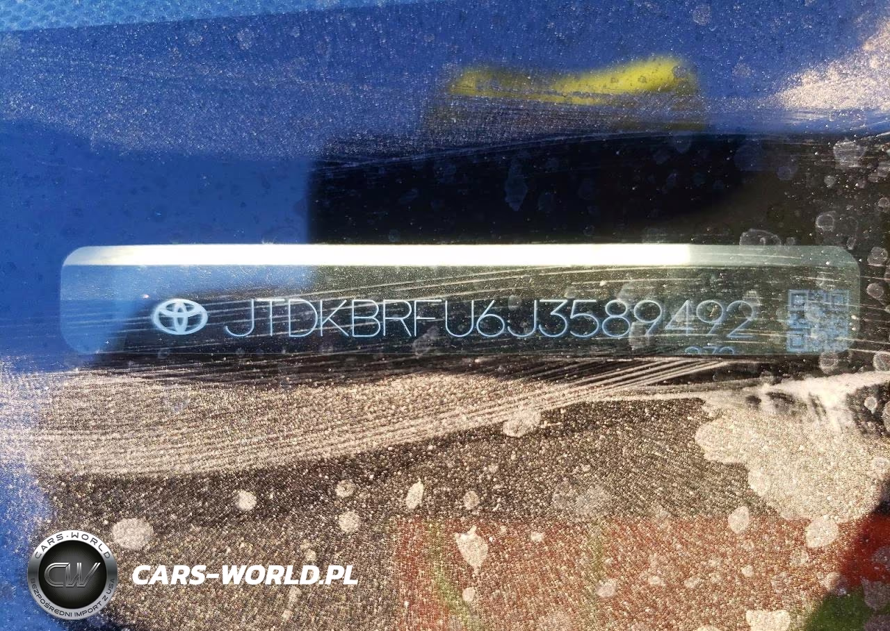 2018 Toyota Prius Two VIN:JTDKBRFU6J3589492 - 12