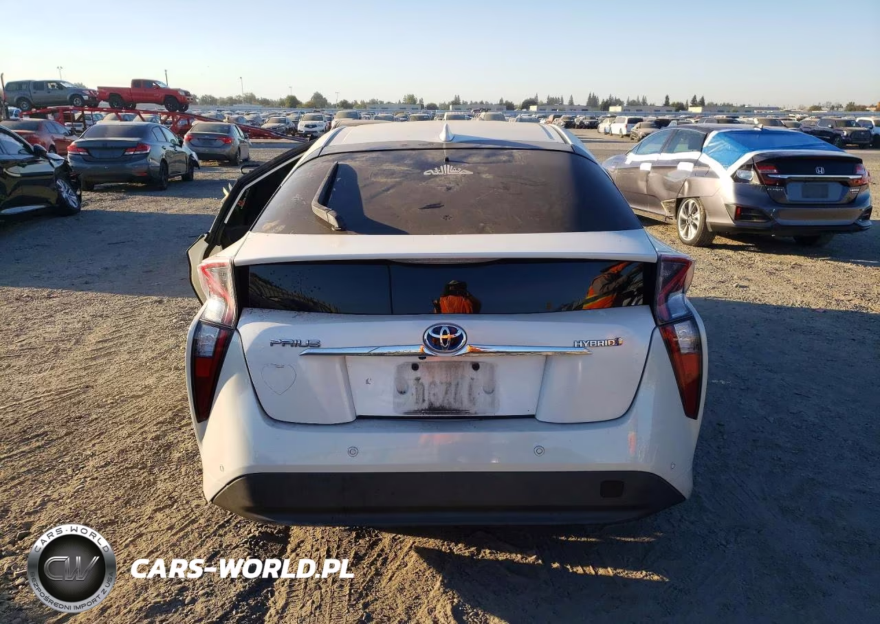2018 Toyota Prius Two VIN:JTDKBRFU6J3589492 - 6
