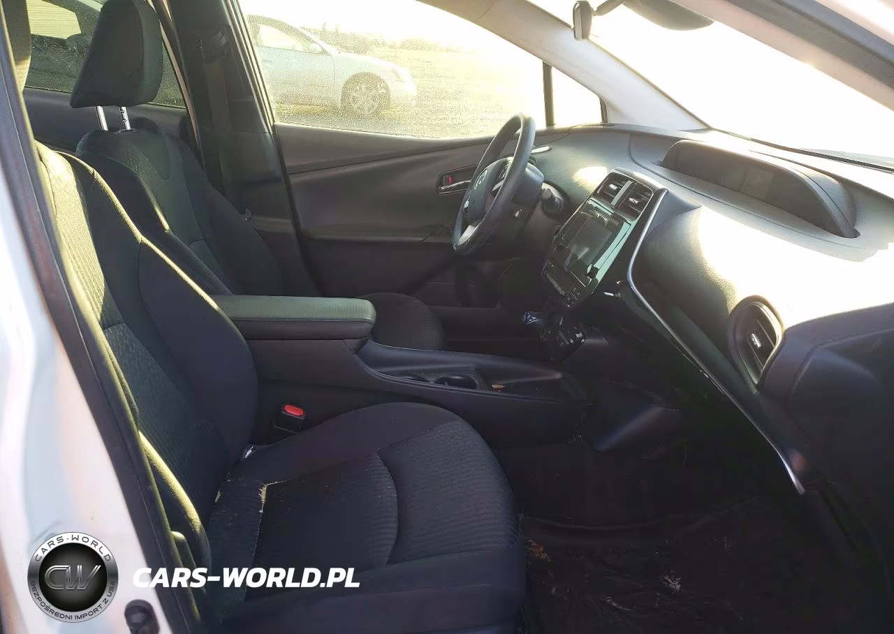 2018 Toyota Prius Two VIN:JTDKBRFU6J3589492 - 7