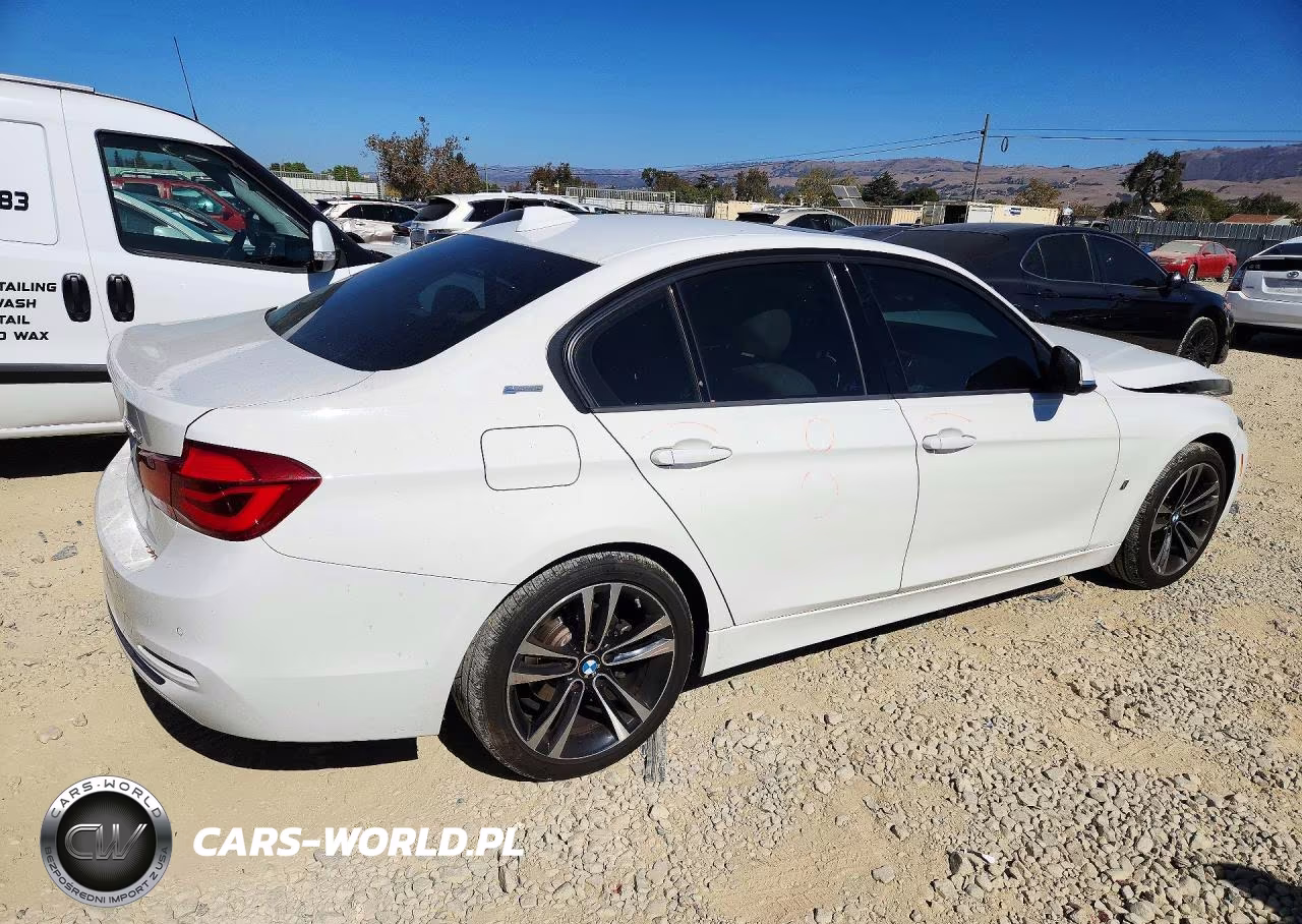 2018 BMW 330E VIN:WBA8E1C55JA167612 - 3