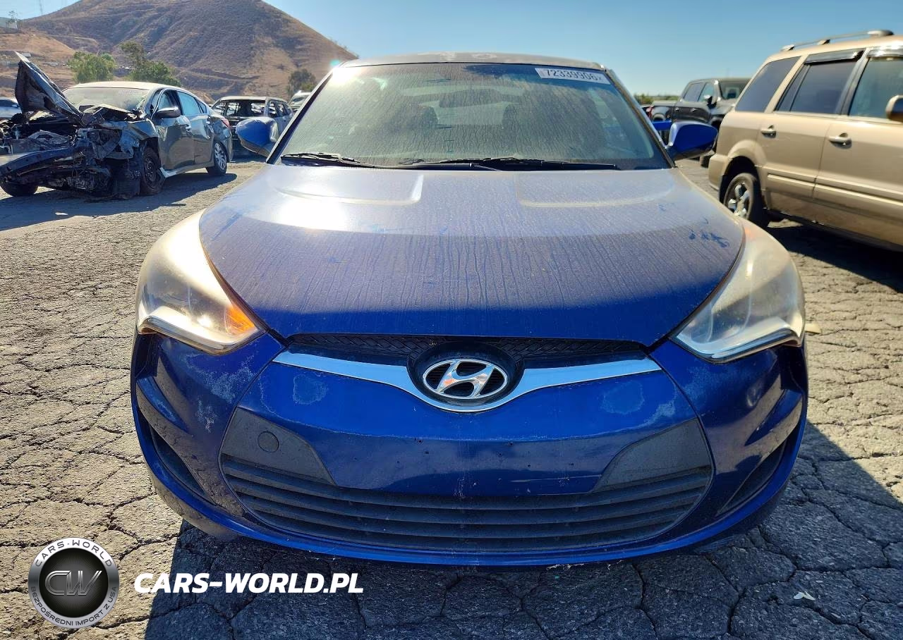 2016 Hyundai Veloster Base VIN:KMHTC6AD2GU275263 - 5