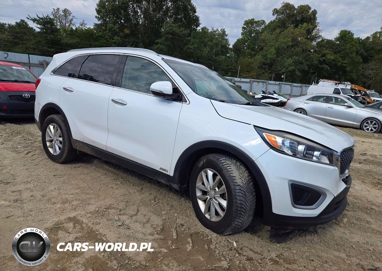 2018 Kia Sorento Lx VIN:5XYPGDA35JG426482 - 4