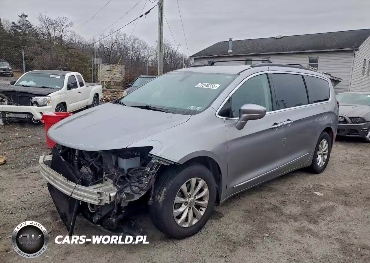 2017 Chrysler Pacifica Touring L