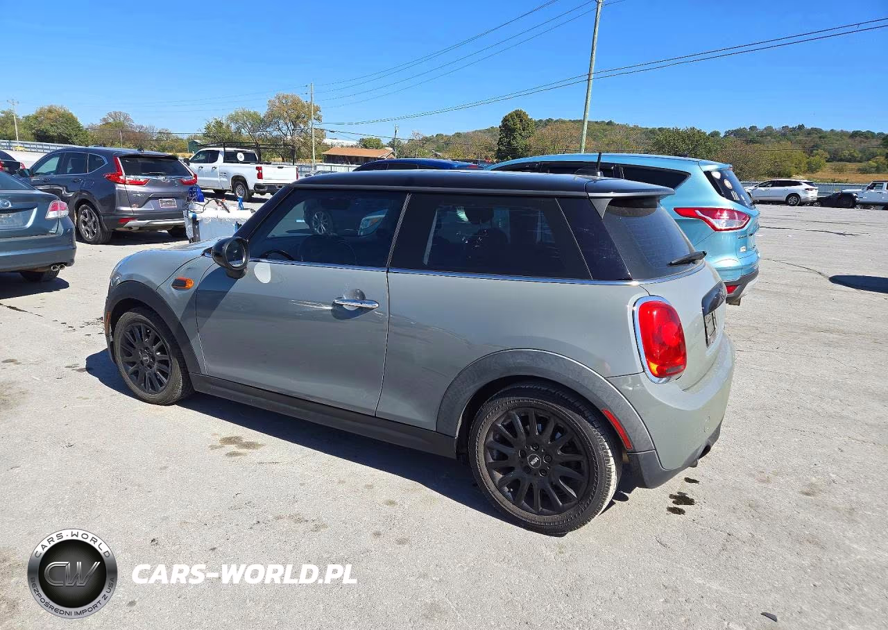 2016 Mini Cooper VIN:WMWXP5C57G2D15021 - 2