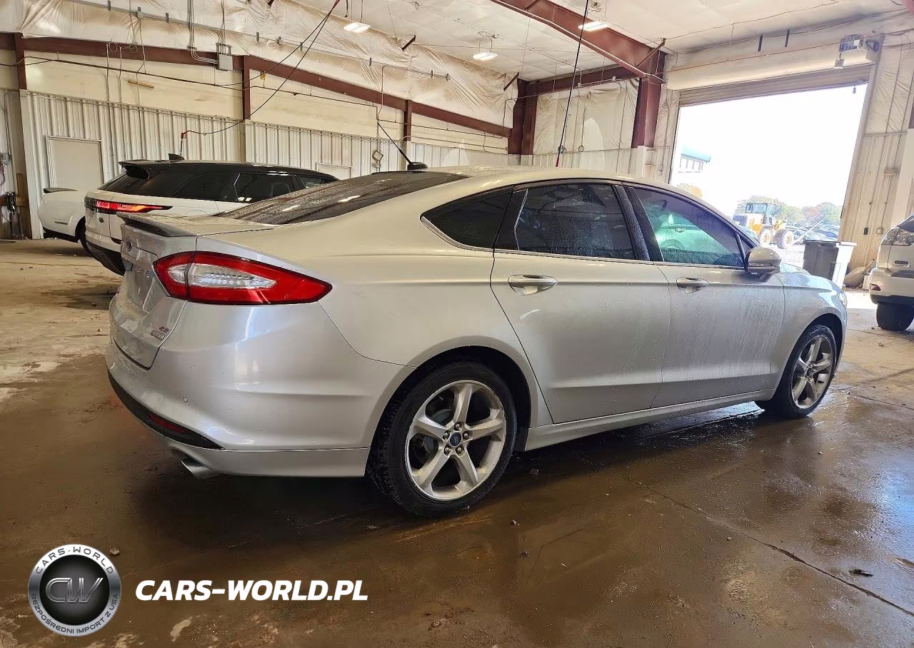 2013 Ford Fusion Se VIN:3FA6P0HR6DR198832 - 3