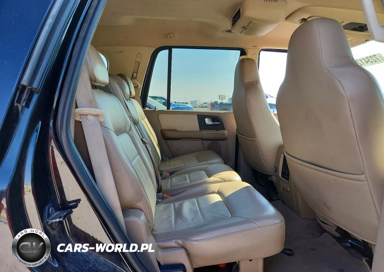 2005 Ford Expedition Eddie Bauer VIN:1FMFU17575LA68674 - 11