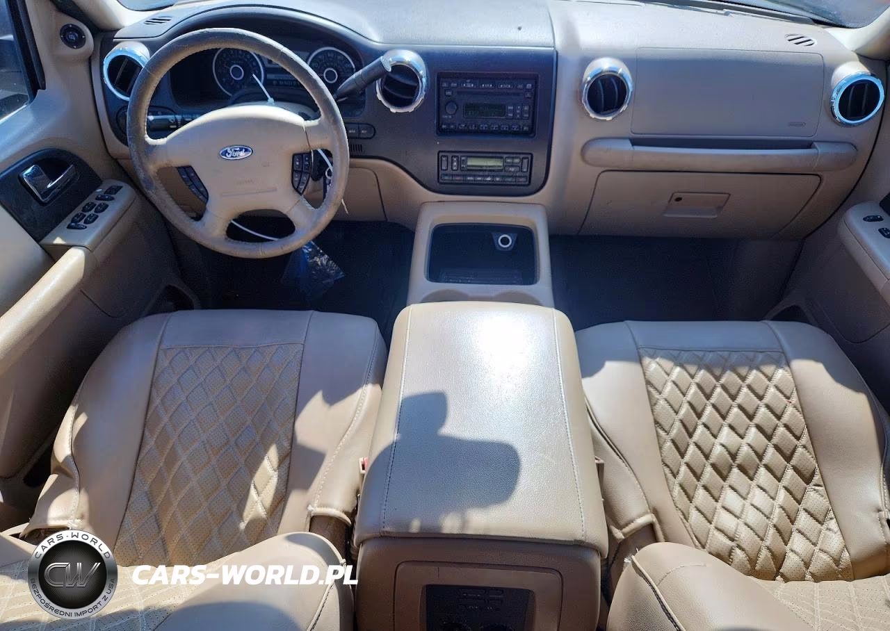 2005 Ford Expedition Eddie Bauer VIN:1FMFU17575LA68674 - 8