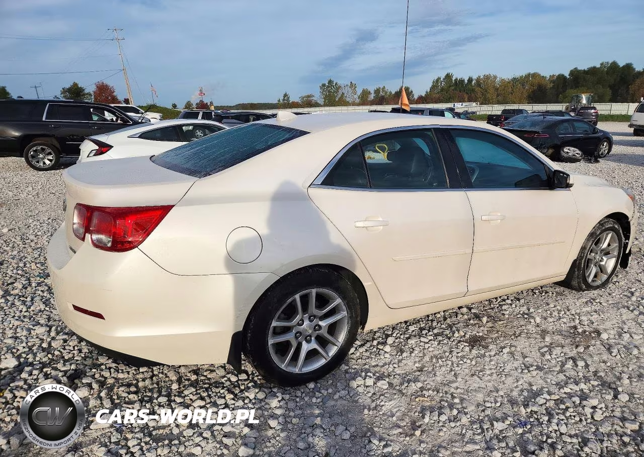 2014 Chevrolet Malibu 1Lt VIN:1G11C5SL3EU138785 - 3