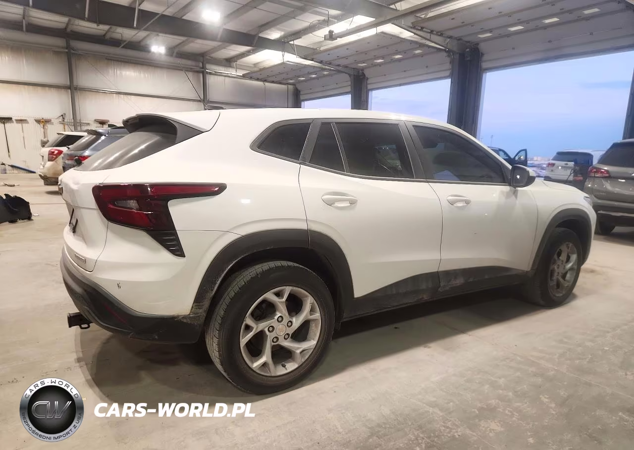 2024 Chevrolet Trax Ls VIN:KL77LFE28RC127719 - 3