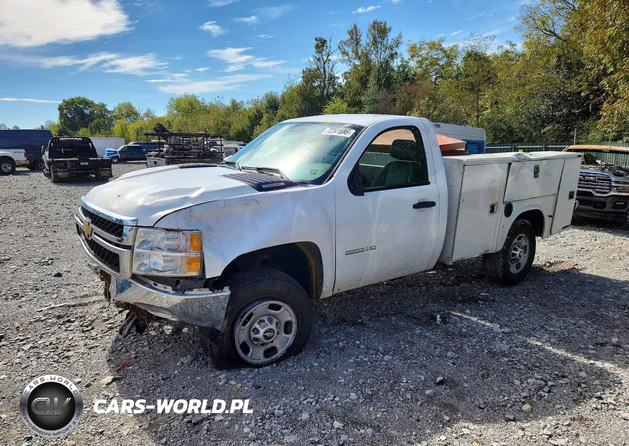 2014 Chevrolet Silverado C2500 Heavy Duty VIN:1GB0CVCG3EF109140 - 1