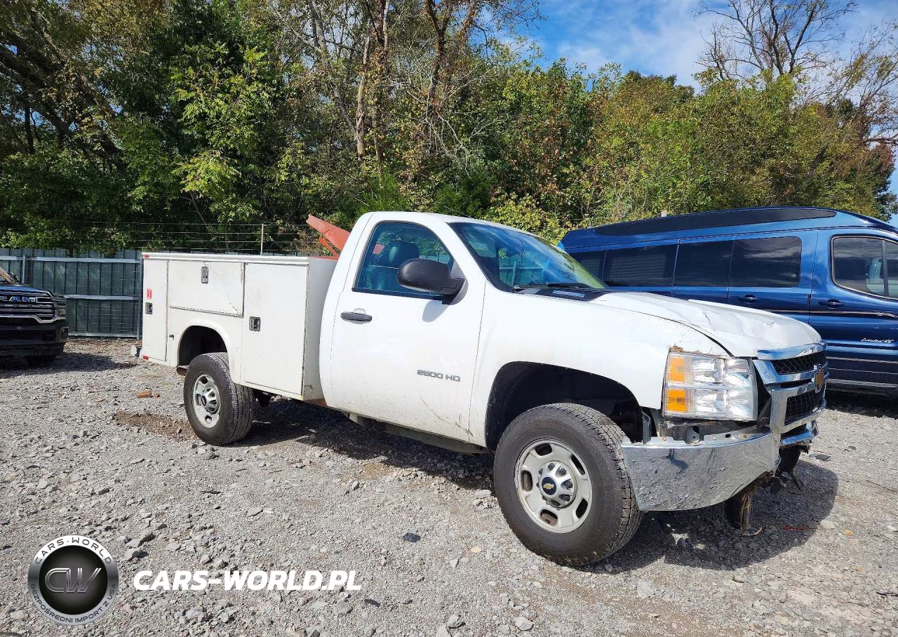 2014 Chevrolet Silverado C2500 Heavy Duty VIN:1GB0CVCG3EF109140 - 4