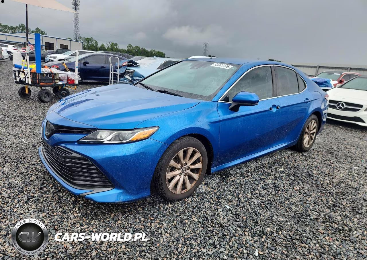 2019 Toyota Camry Le – zdjęcie 1 z 12