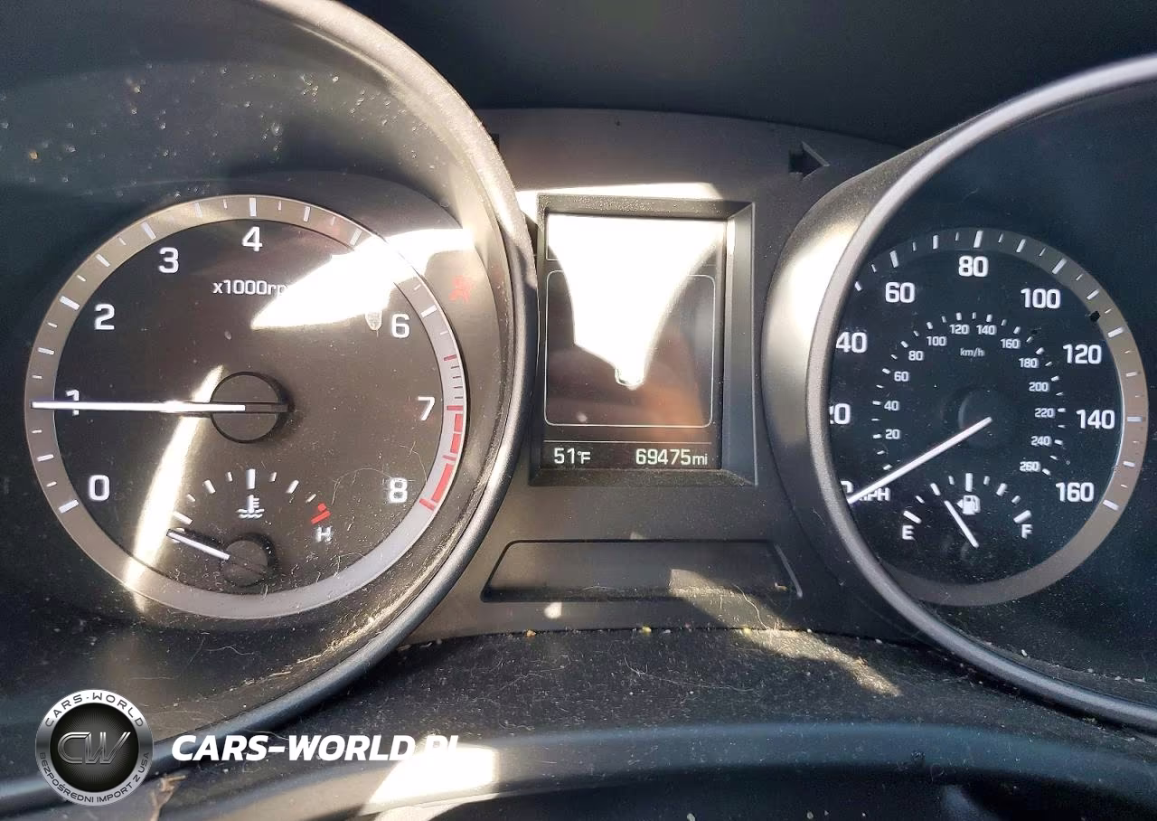 2017 Hyundai Santa Fe Sport 2.4L VIN:5NMZUDLB5HH033863 - 9