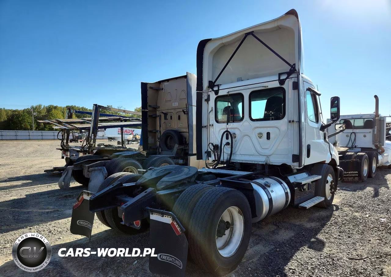 2022 Freightliner Cascadia 116 Semi Truck VIN:3AKBHSFM1NDNK7947 - 3