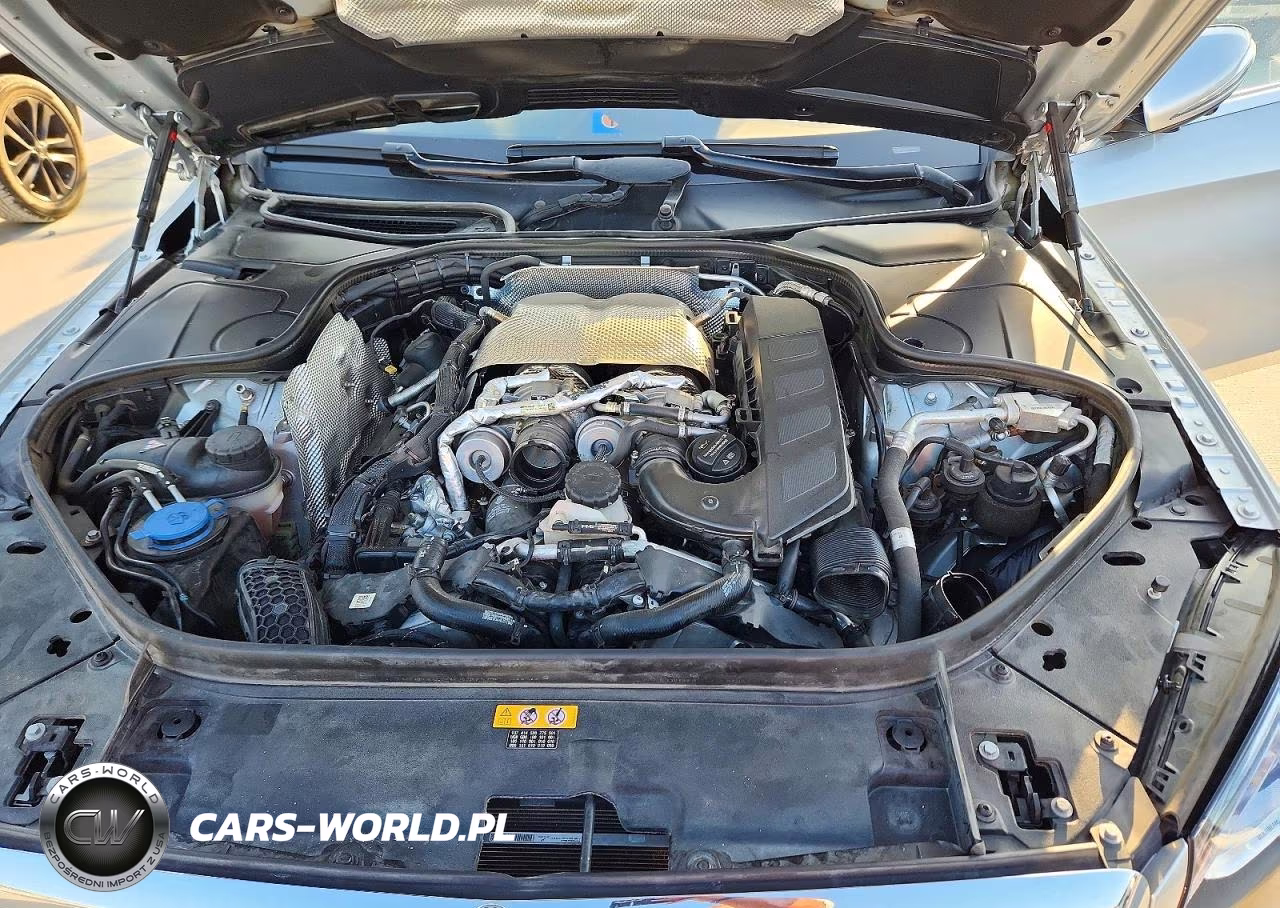 2020 Mercedes-Benz S 560 4Matic VIN:W1KUG8GB0LA528919 - 11