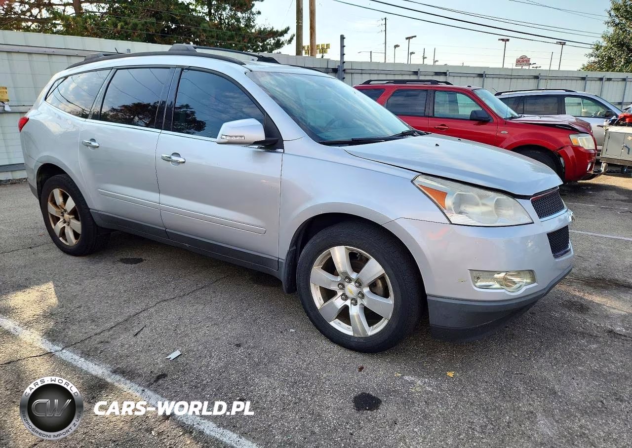 2012 Chevrolet Traverse Lt VIN:1GNKRGED6CJ375674 - 4