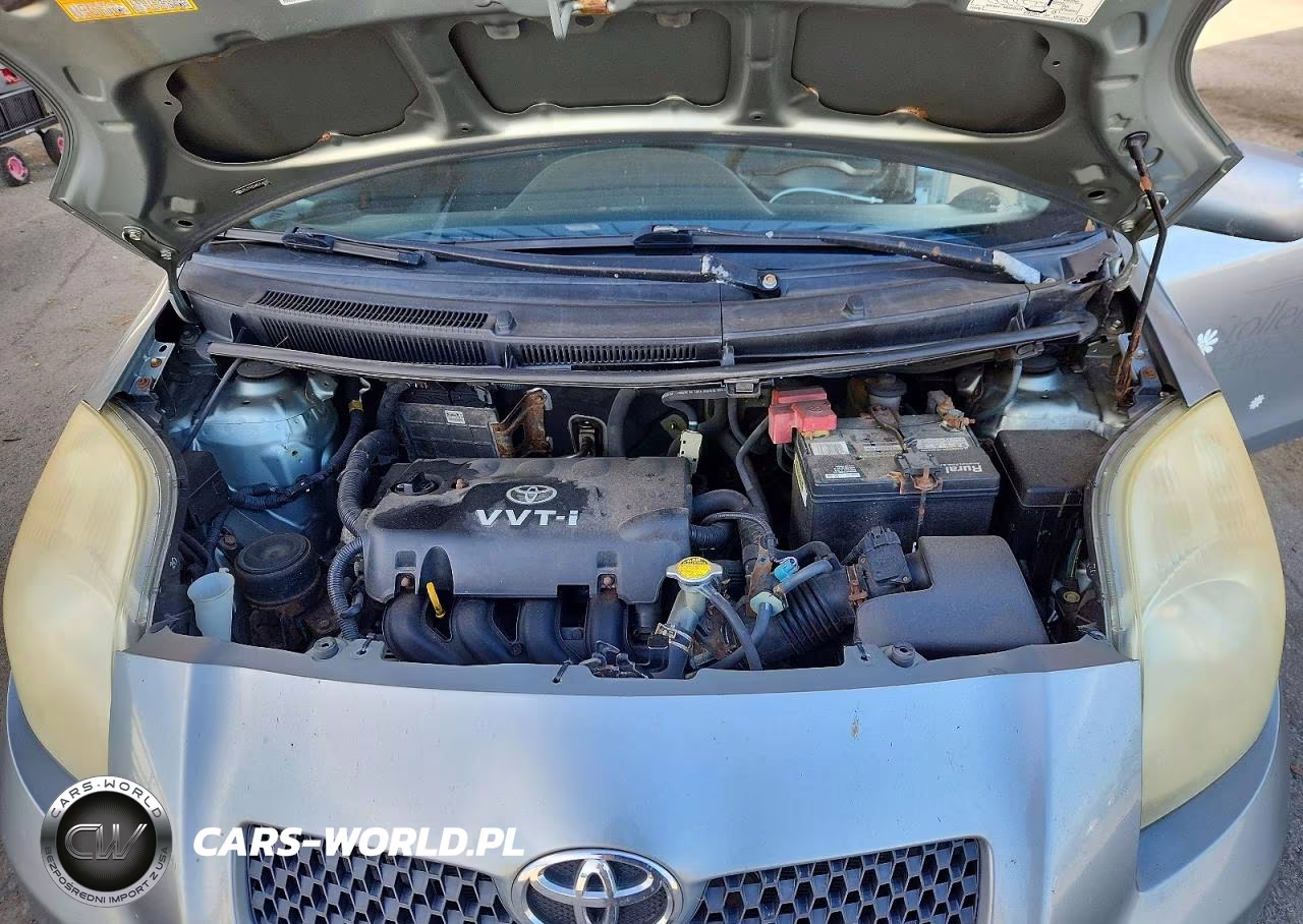 2008 Toyota Yaris Base VIN:JTDJT923485154622 - 11