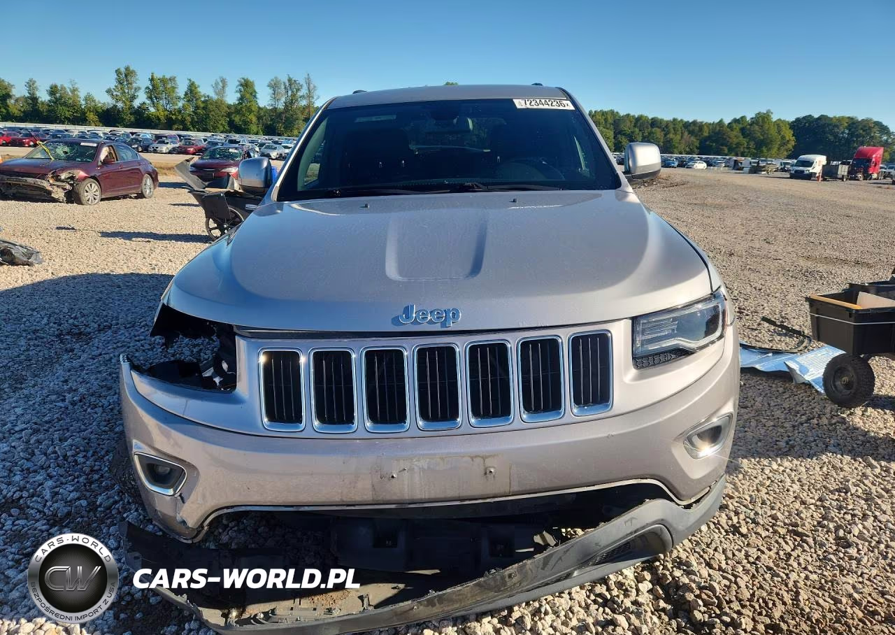 2016 Jeep Grand Cherokee Laredo VIN:1C4RJFAG7GC379929 - 5