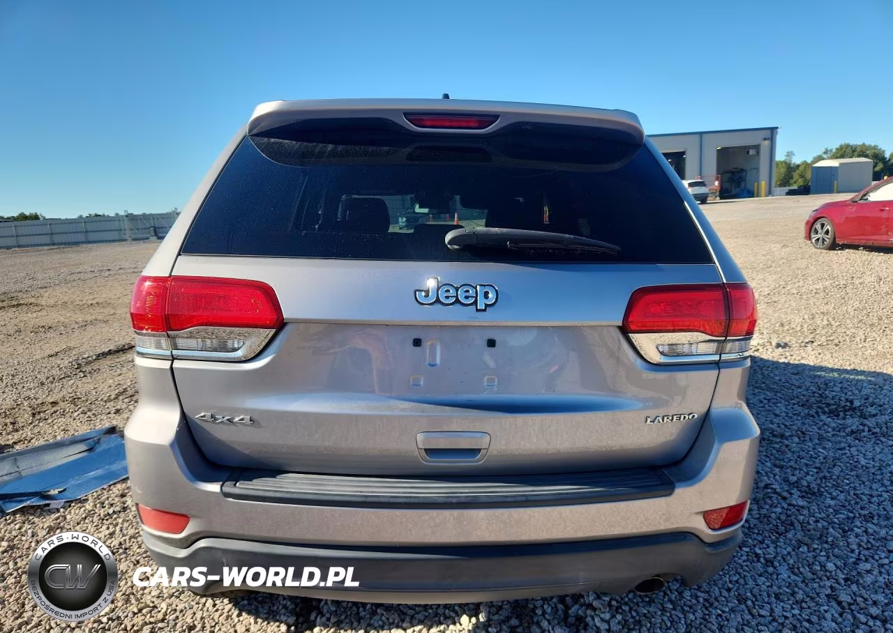 2016 Jeep Grand Cherokee Laredo VIN:1C4RJFAG7GC379929 - 6