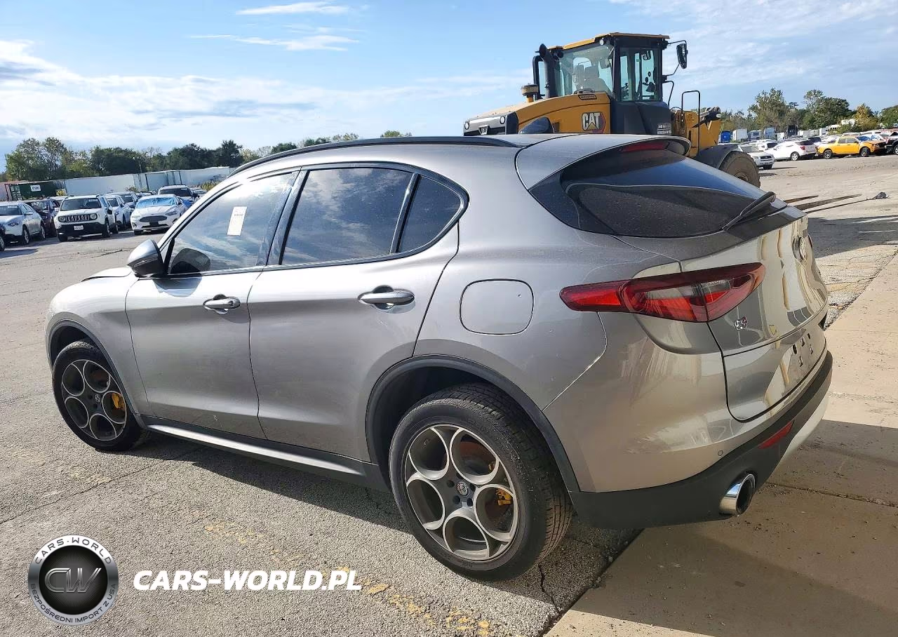 2018 Alfa Romeo Stelvio Ti Sport VIN:ZASFAKNN1J7B97946 - 2